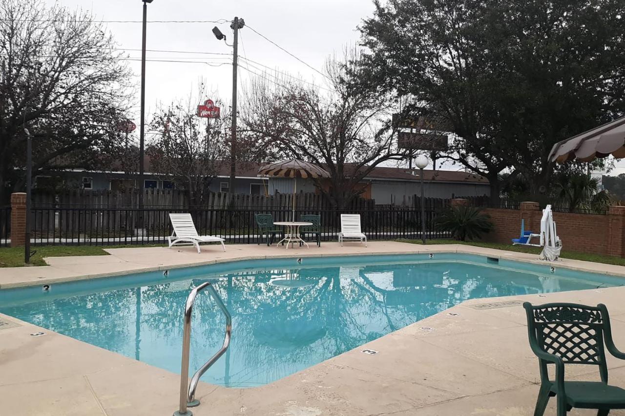 Super Value Inn Valdosta Exterior foto