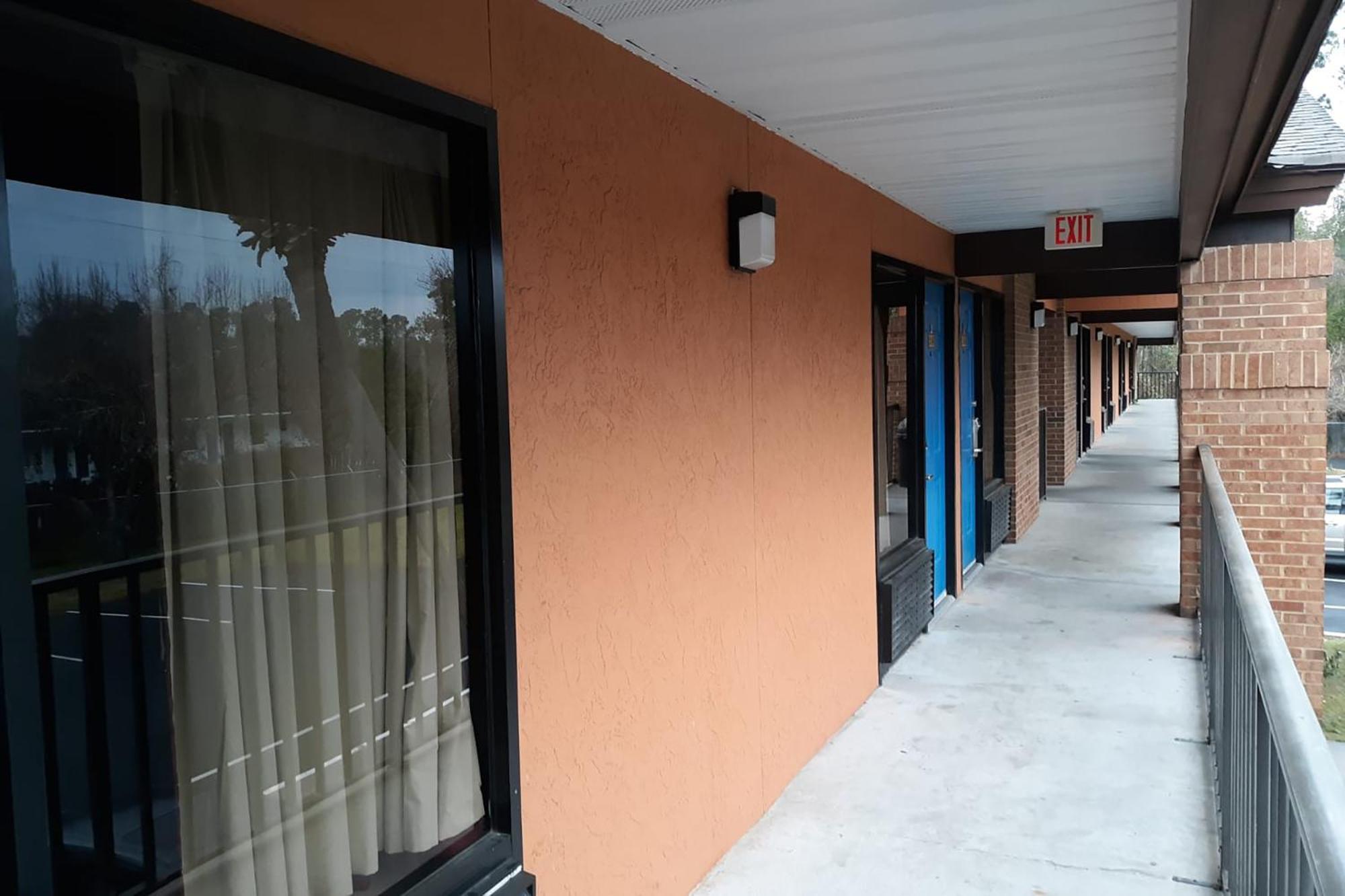 Super Value Inn Valdosta Exterior foto